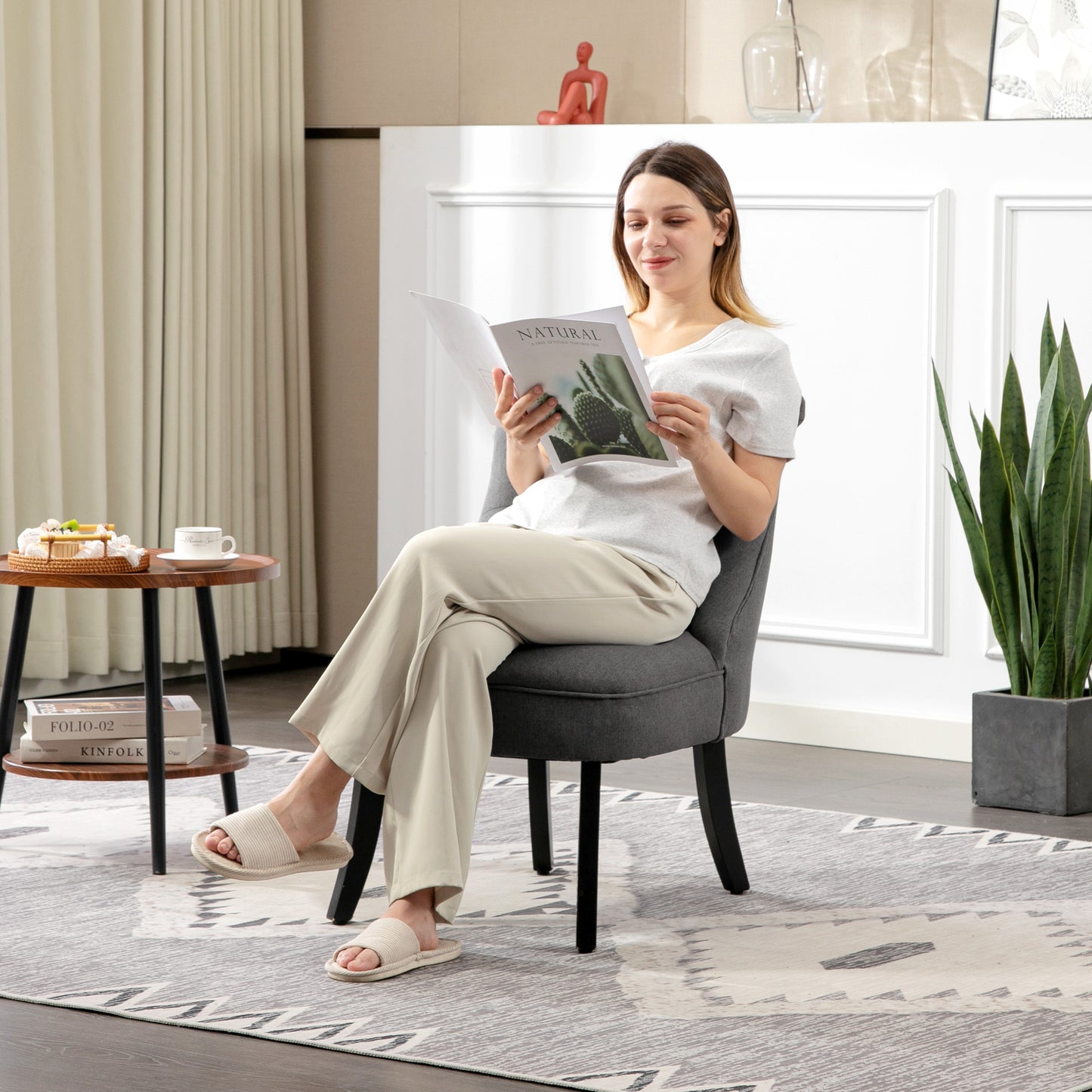HOMCOM Fabric Upholstered Tub Chair With Pillow Solid Wood Legs Charcoal Grey Living Room Accent Chair