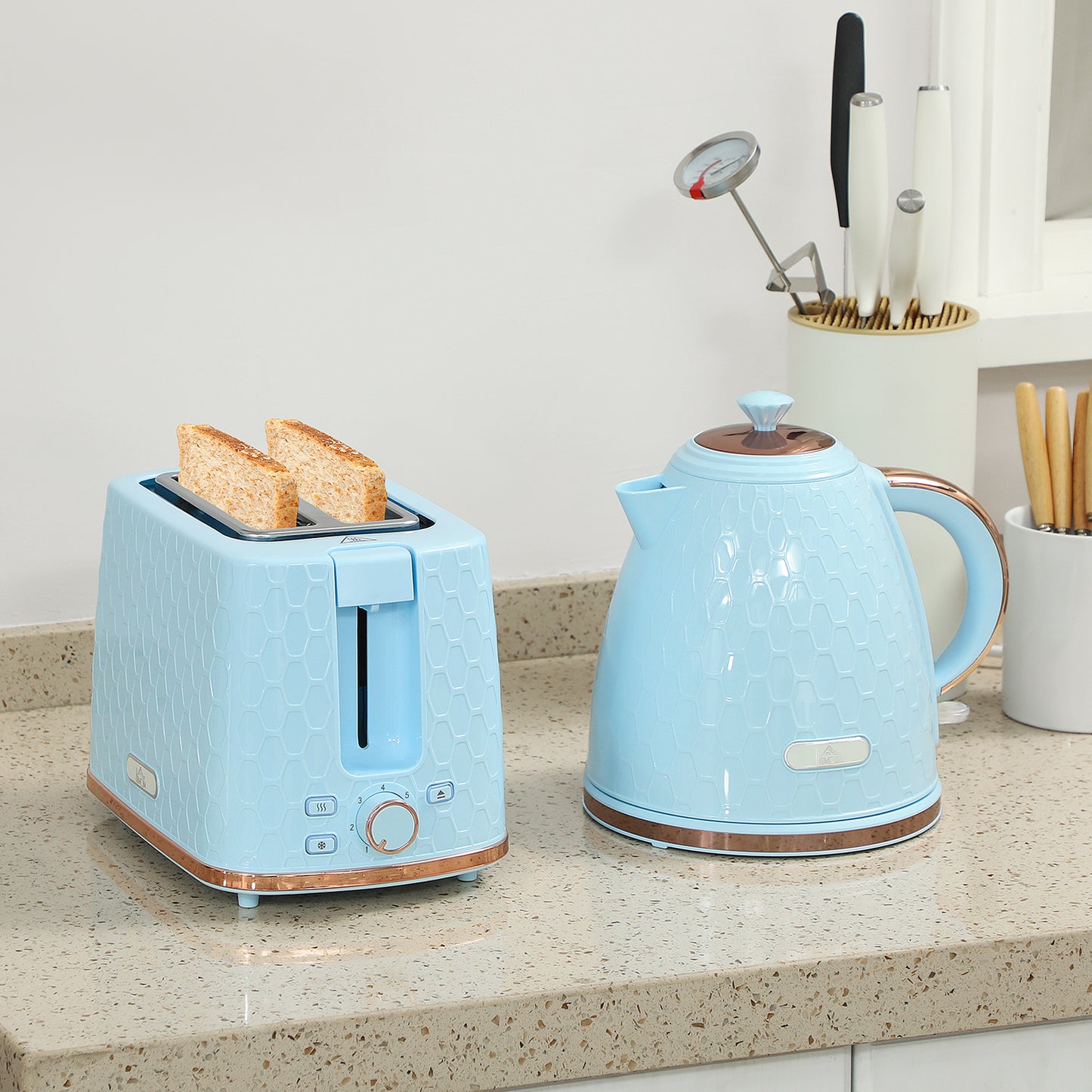 HOMCOM 1.7L 3000W Fast Boil Kettle And 2 Slice Toaster Set With Auto Shut Off And Browning Controls Light Blue