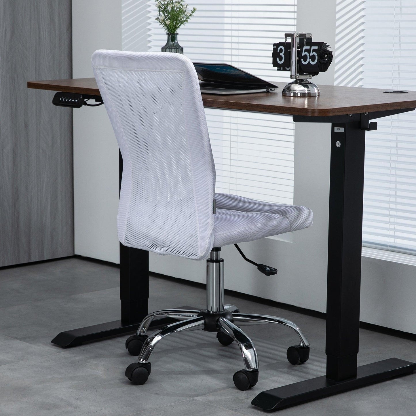 Vinsetto White Mesh Computer Office Chair, Adjustable Height Swivel Wheels - ALL4U RETAILER LTD