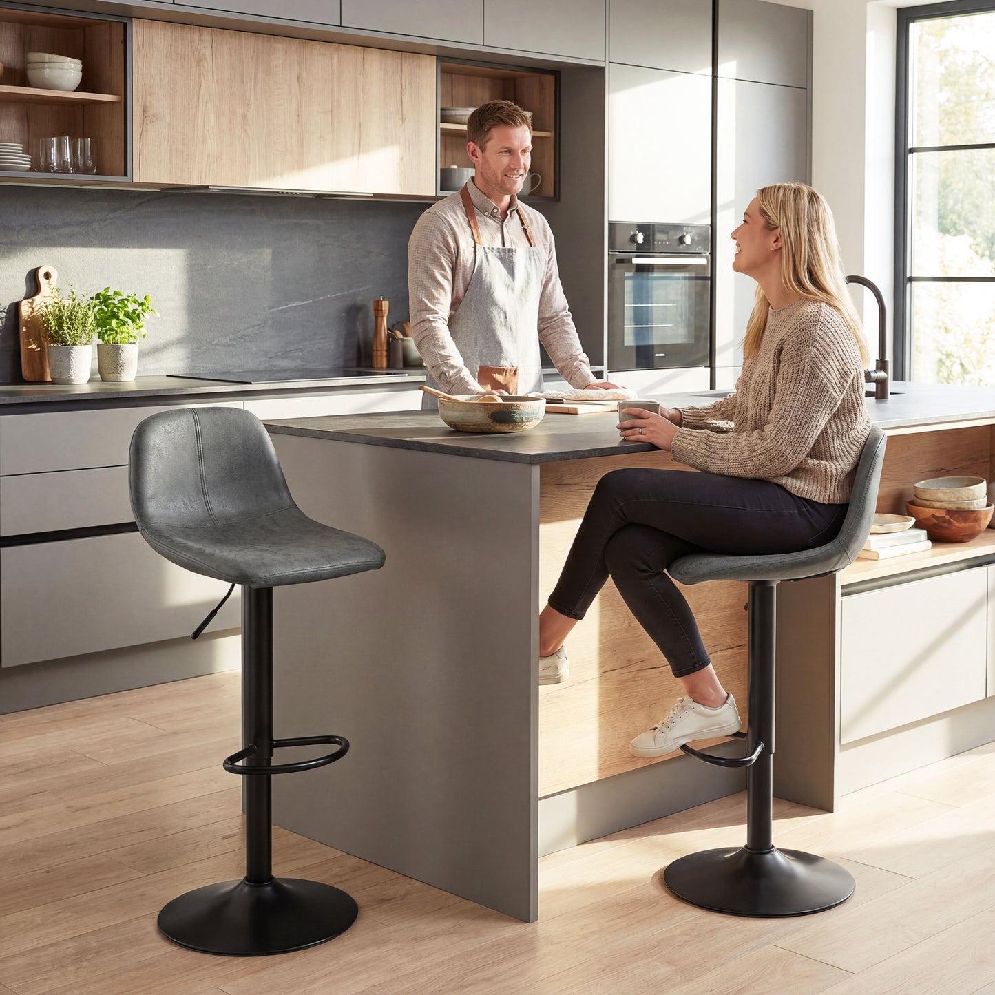 HOMCOM Bar Stools Set Of 2 Modern Swivel Barstools With Footrest Adjustable Height 60 cm To 82 cm For Kitchen Island Grey