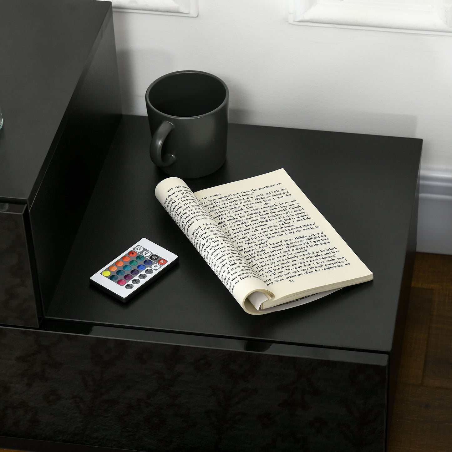 HOMCOM High Gloss Front Bedside Nightstand With Drawers RGB LED Light And Remote Black