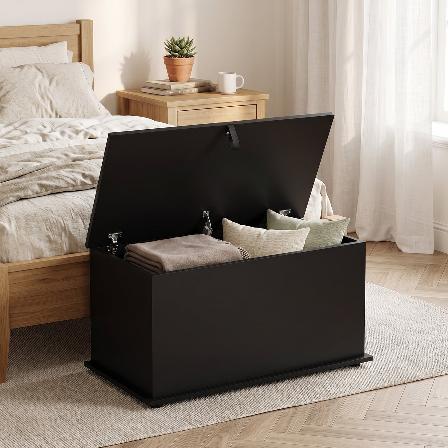 HOMCOM 102L Storage Chest Bed End Bench With Safety Hinged Lid For Bedroom